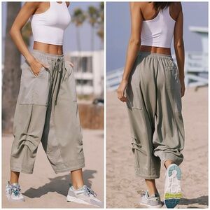 NWOT Anthropologie Daily Practice Stripe-Lined Parachute Pants - green grey - M